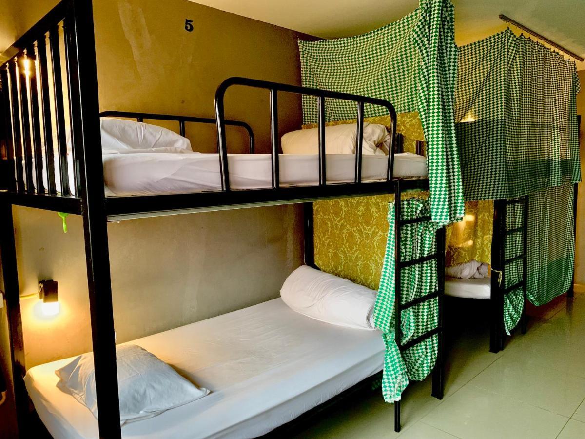 Doze Hostel Чіангмай Екстер'єр фото